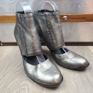 NWOB Bernardo Shoes size 7